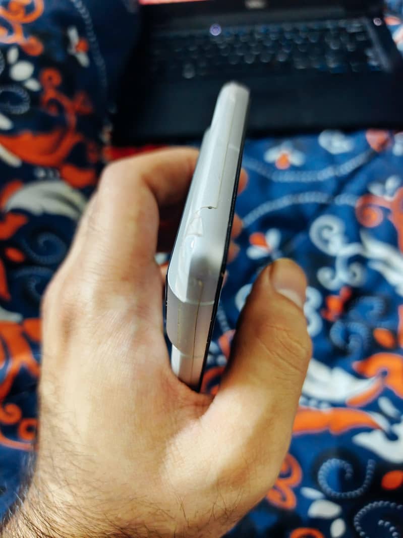 Google Pixel 7 3