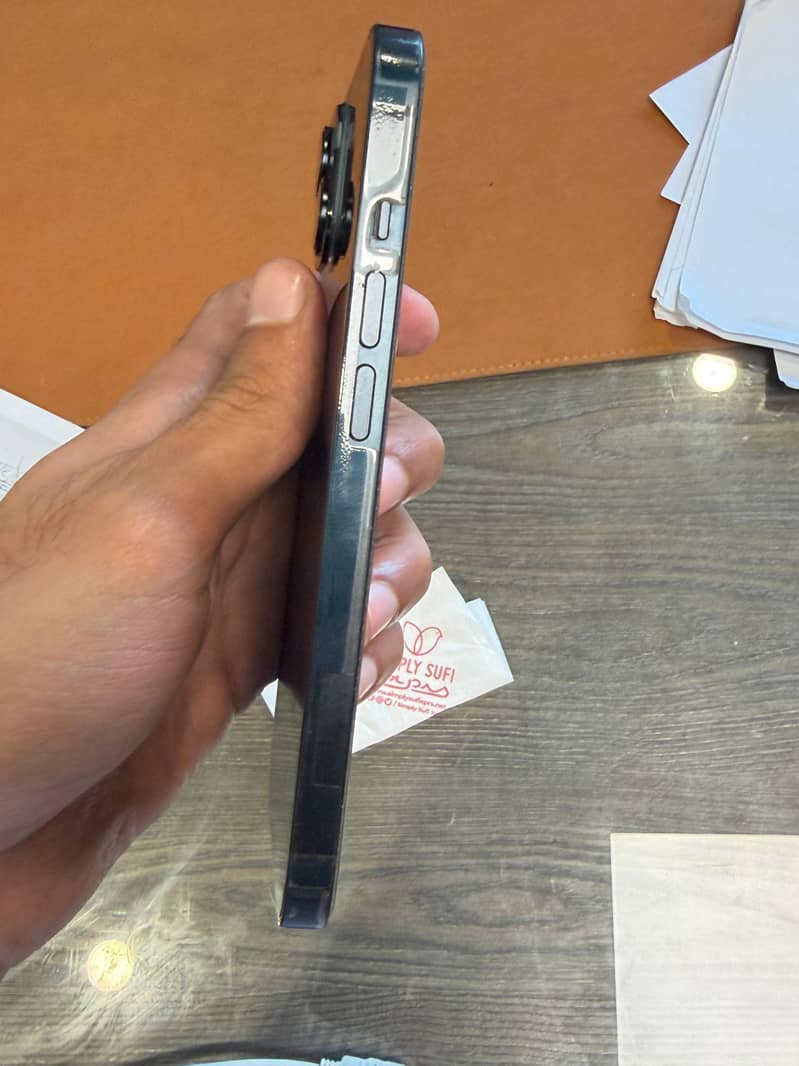 Apple iPhone 14 2