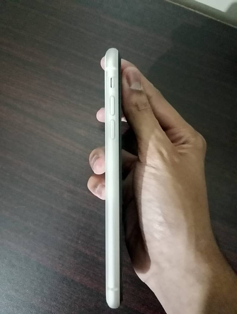 Apple iPhone 11 2