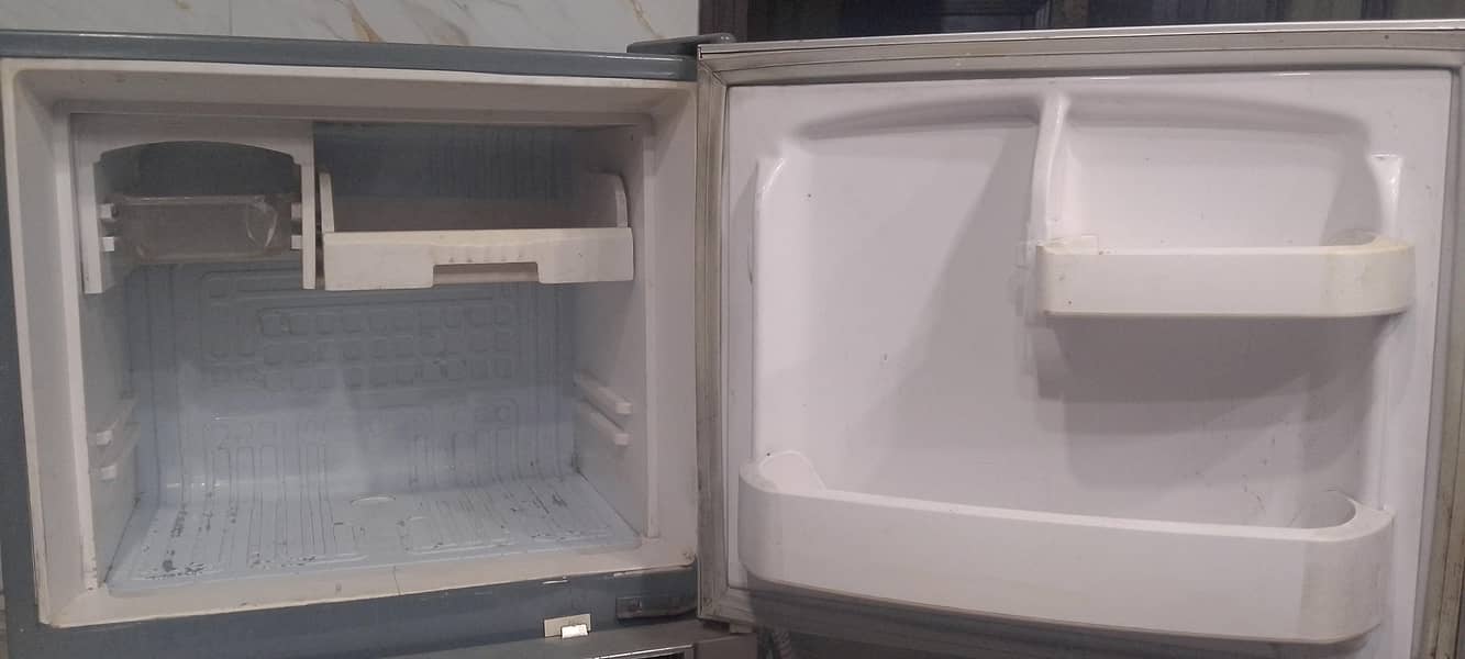 Waves fridge 2