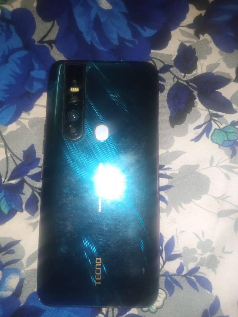 Tecno CAMON 15 Pro 1
