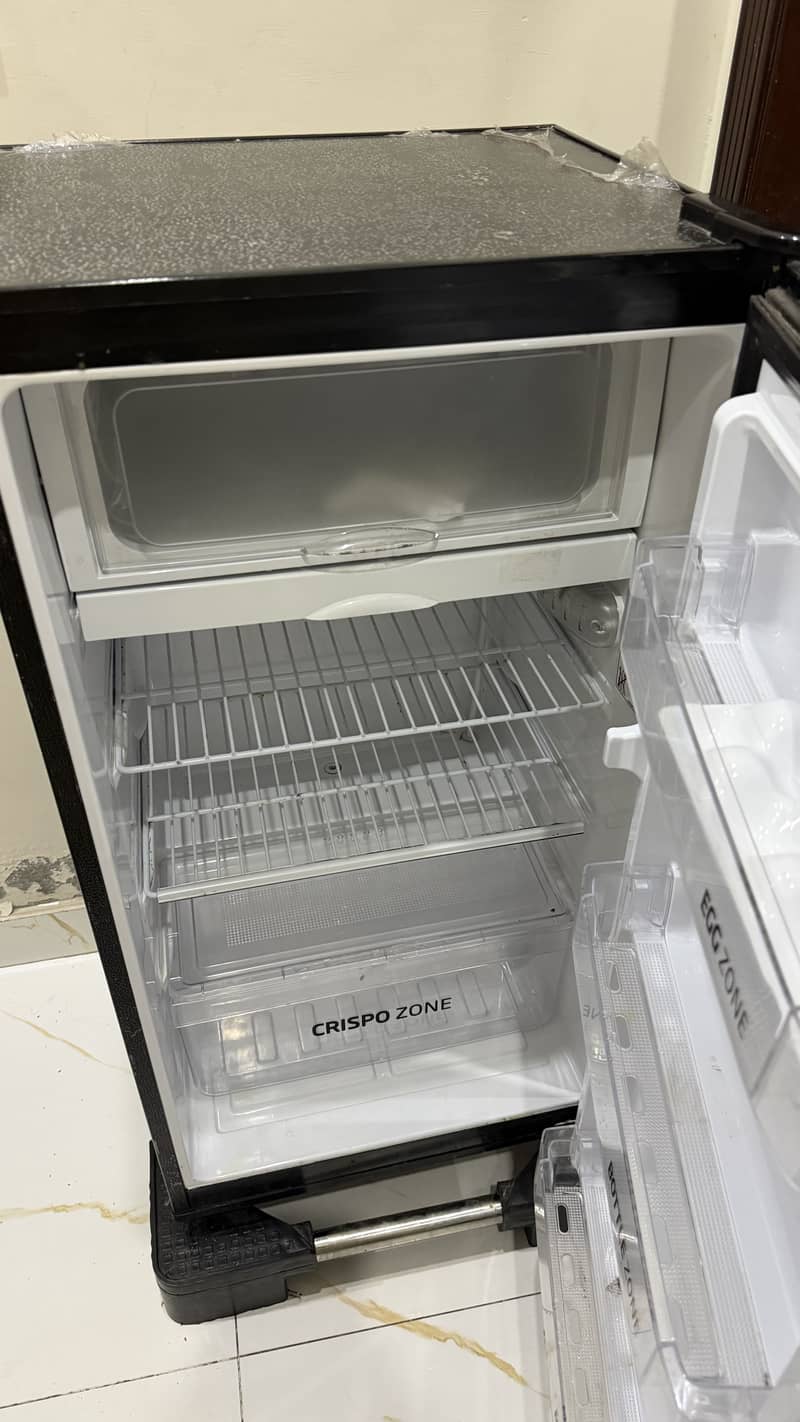 Medium Size fridge 9