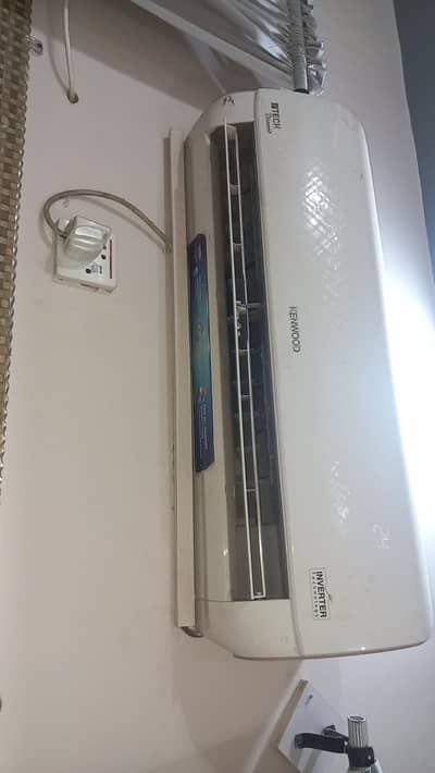 kenwood invertier 1 ton ac