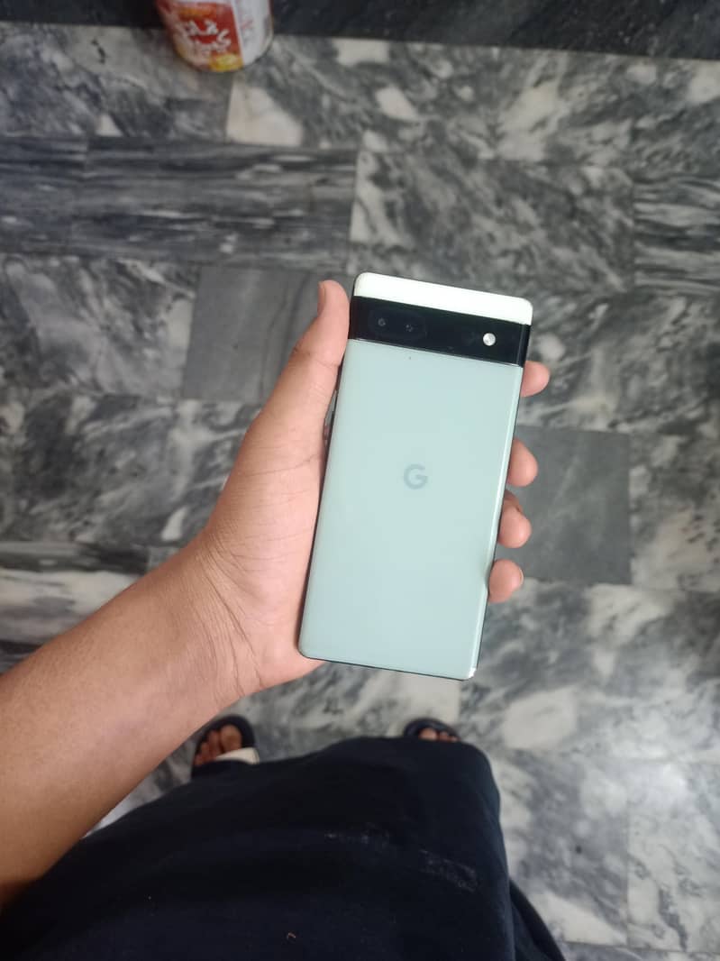 Google Pixel 6a 1