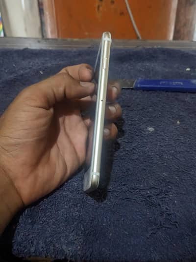 Apple iPhone 7 official pta approved no any fault all ok
