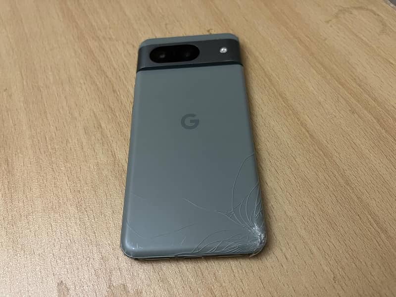 Google Pixel 8 1