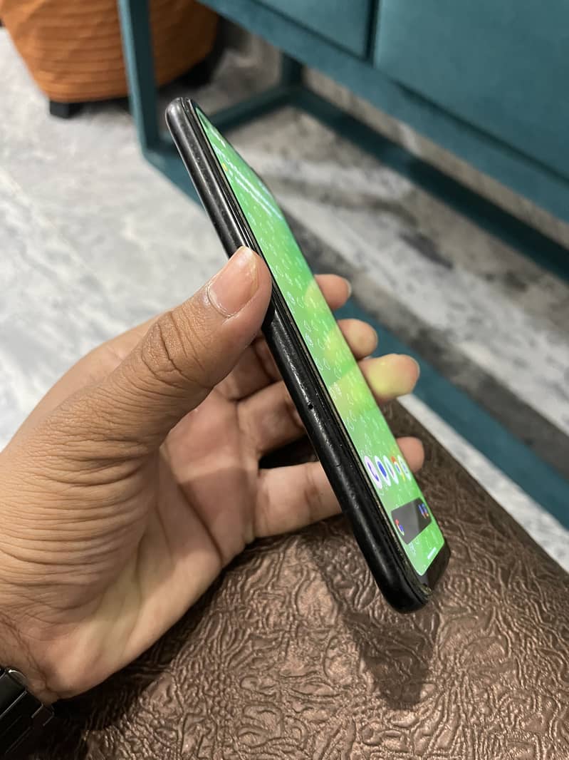 Google Pixel 4a 4