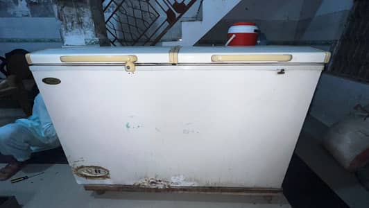Deep Refrigerator and Freezer  Frige