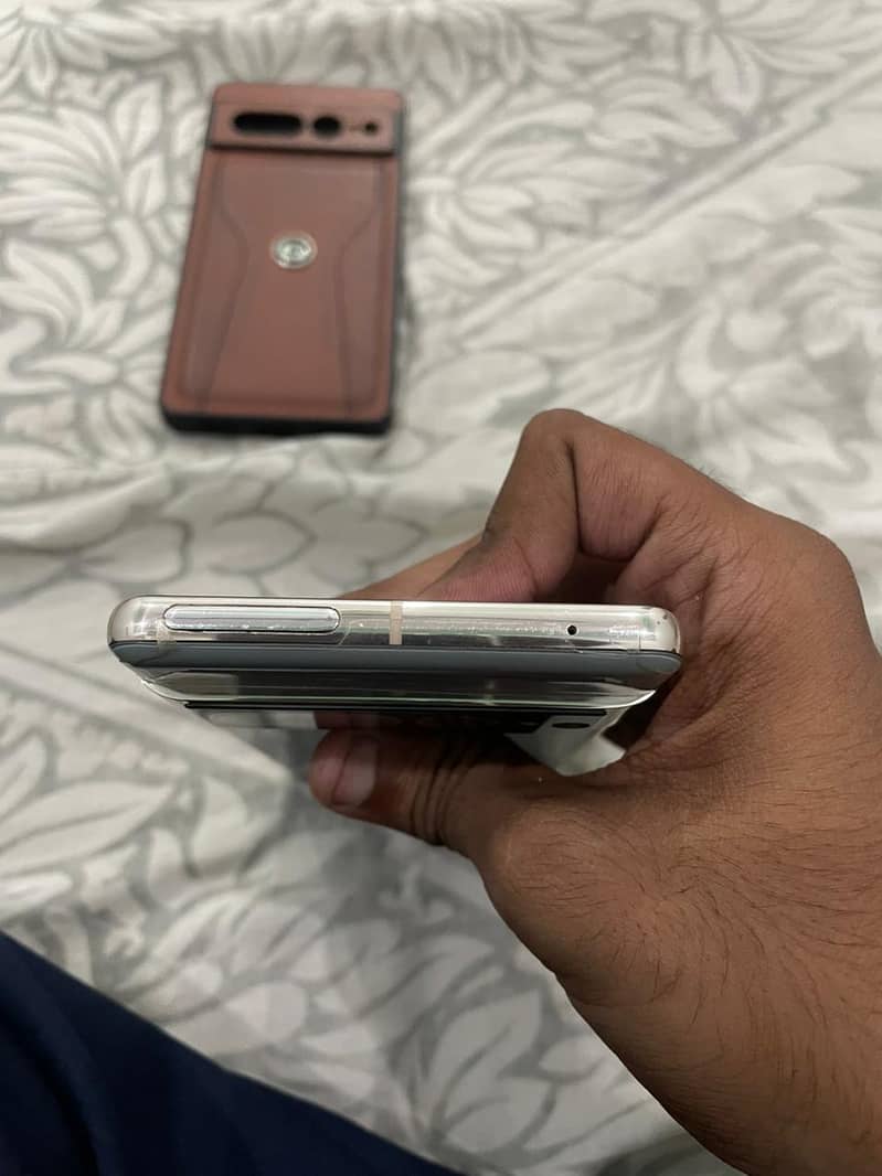 Google Pixel 7 Pro 4
