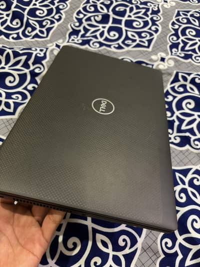Latitude 7420