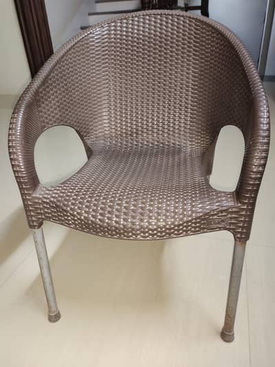 chair's and table for sale