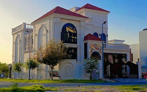 10.5 Marla Corner House In Royal Orchard Multan