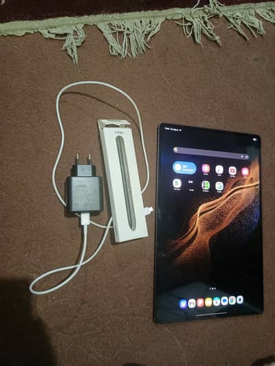 Samsung's galaxy tab S8 ultra 14.6 Mint condition
