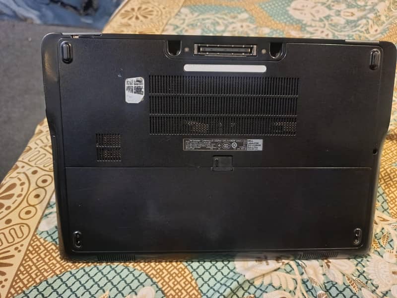 Dell Latitude E7250 0