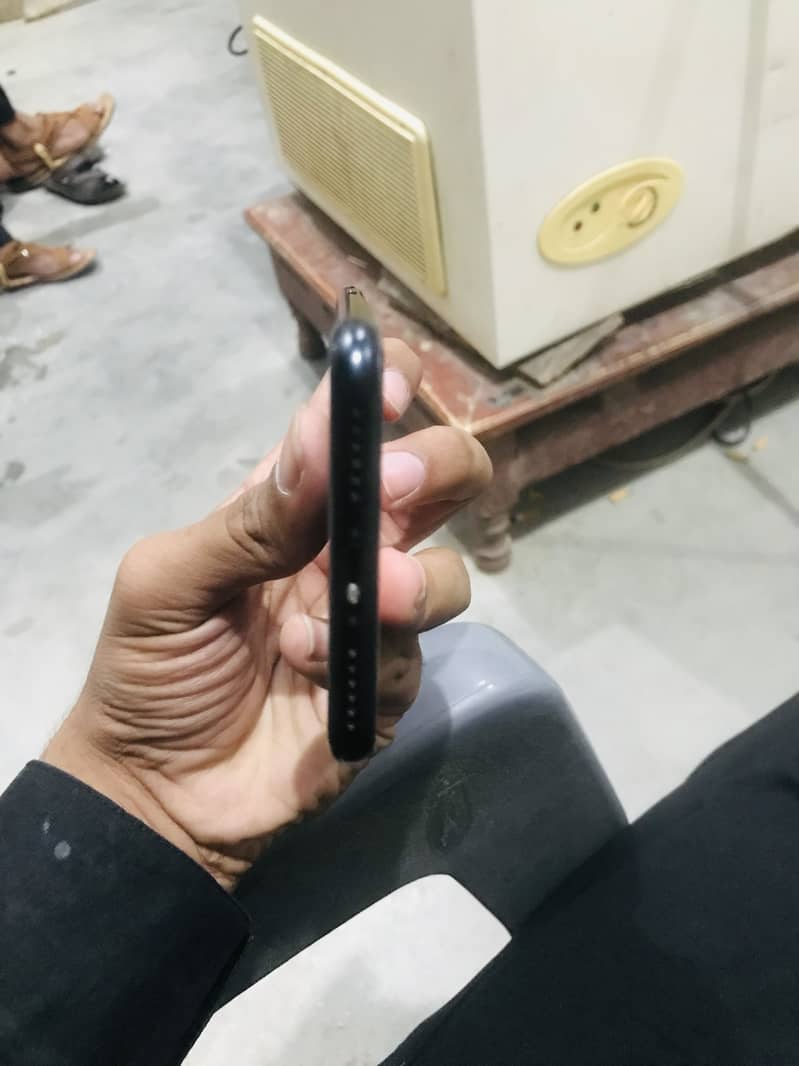 Apple iPhone SE 3