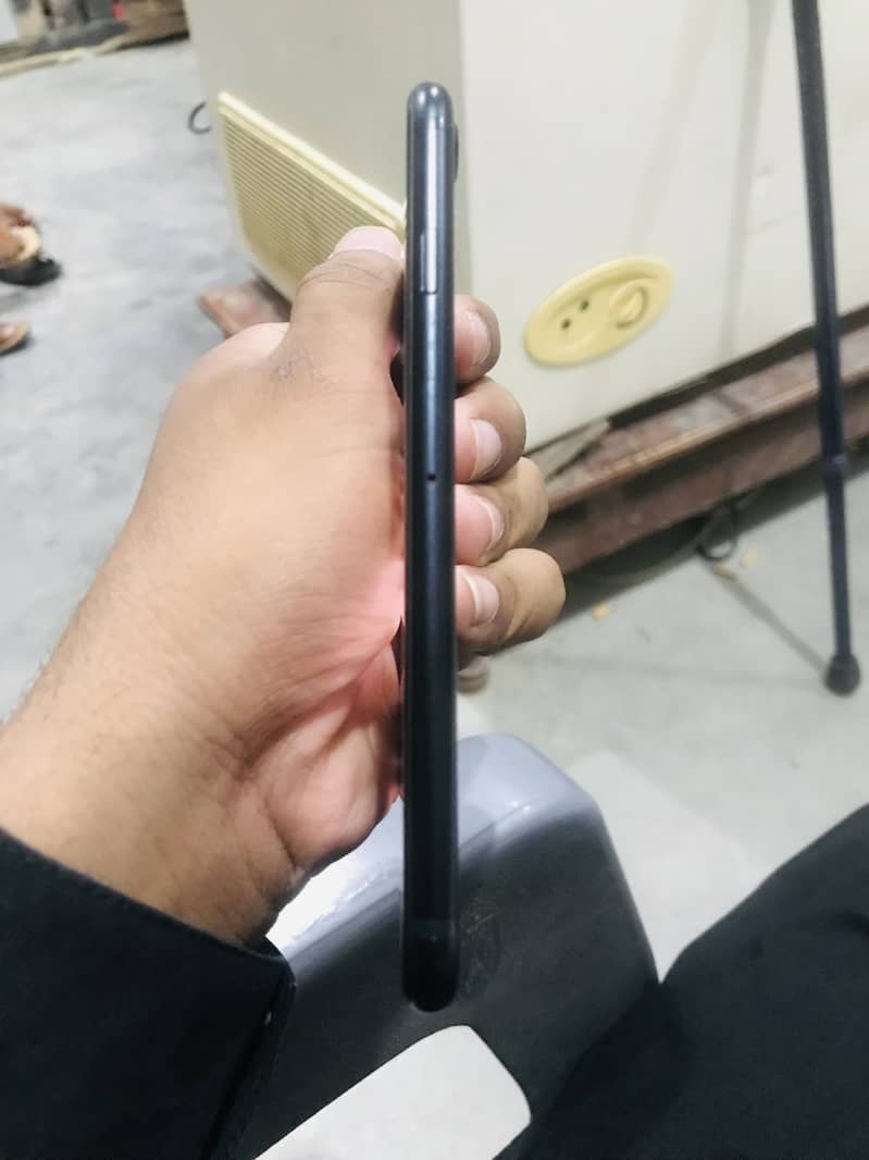 Apple iPhone SE 4