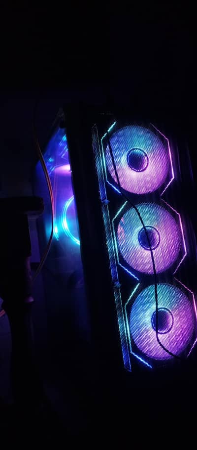 ryzen 5 5600x 256 nvme 16 gb ram argb 3600 ghz