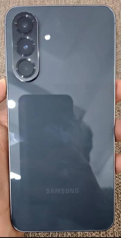 Samsung Mobile A56 8.256