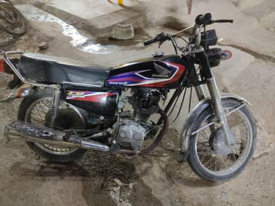 bike achi condition me Hy but enjin me Thora Kam hy