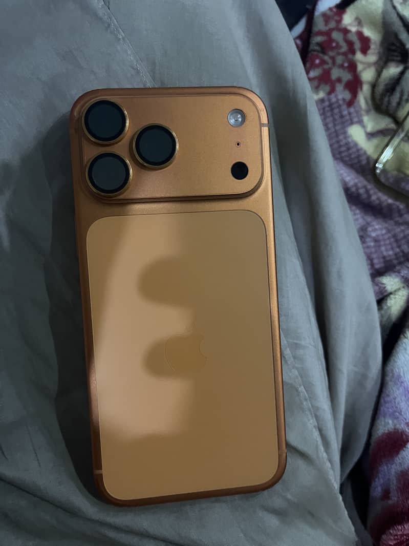 Apple iPhone 17 Pro Max 1