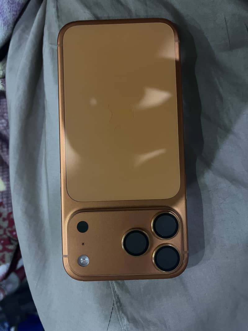 Apple iPhone 17 Pro Max 4