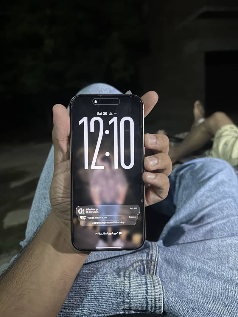 Apple iPhone 16 Pro Max 3