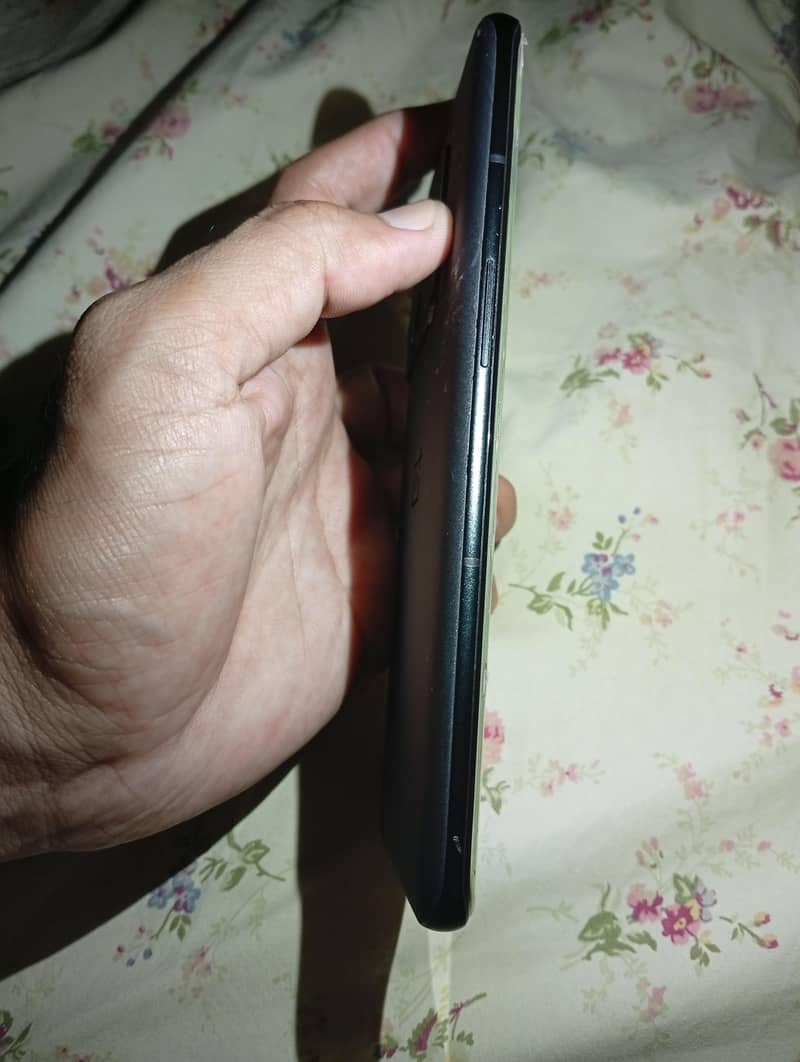 One Plus 10 Pro 5