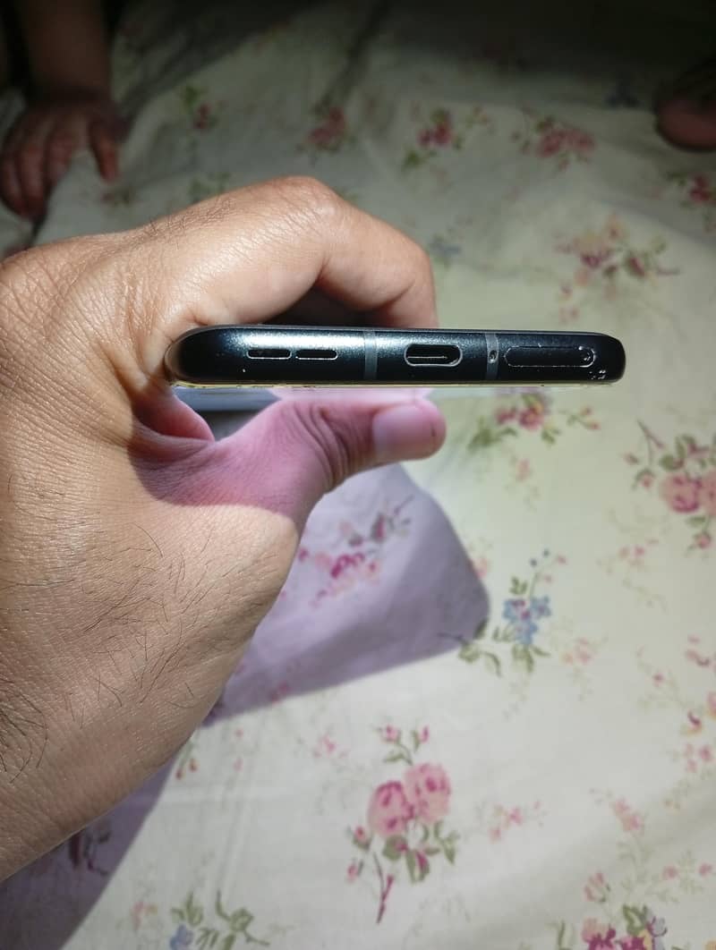 One Plus 10 Pro 8