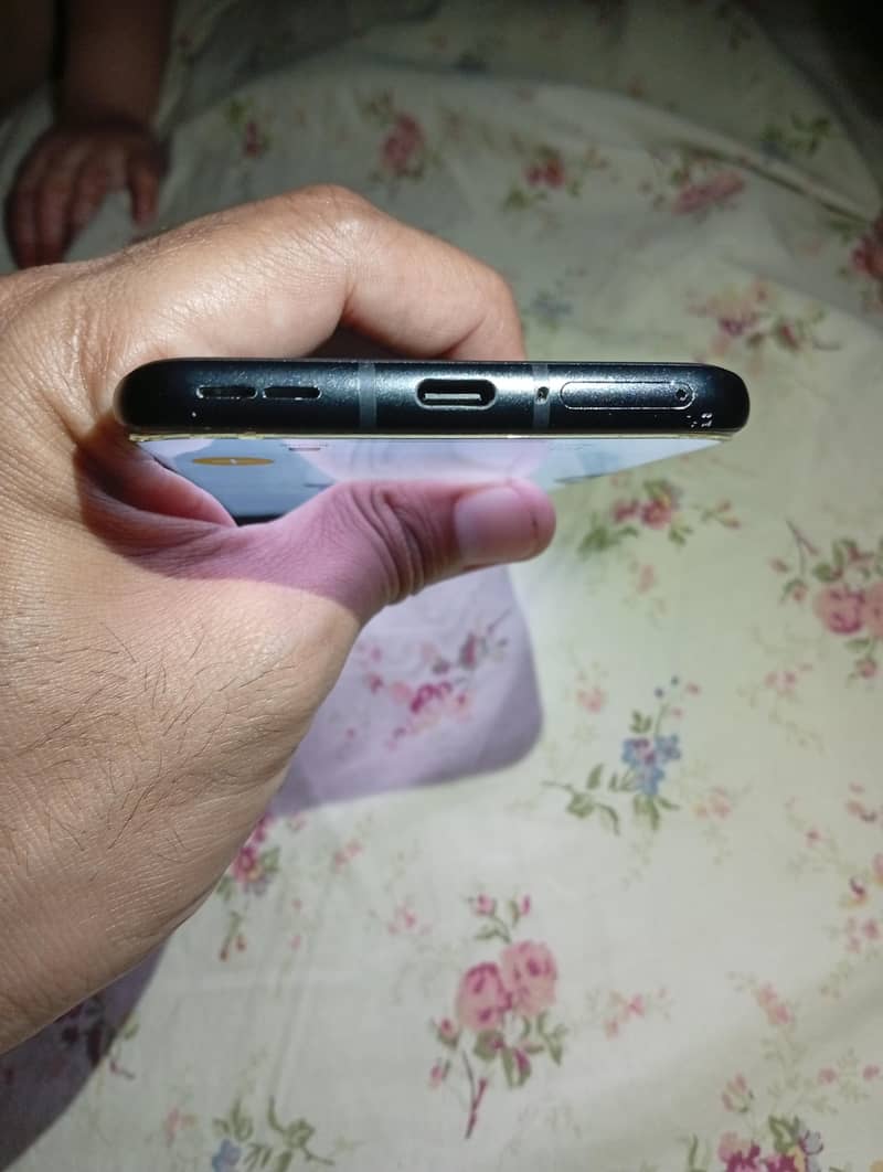 One Plus 10 Pro 9