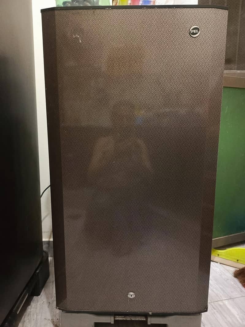 Refrigerator 0