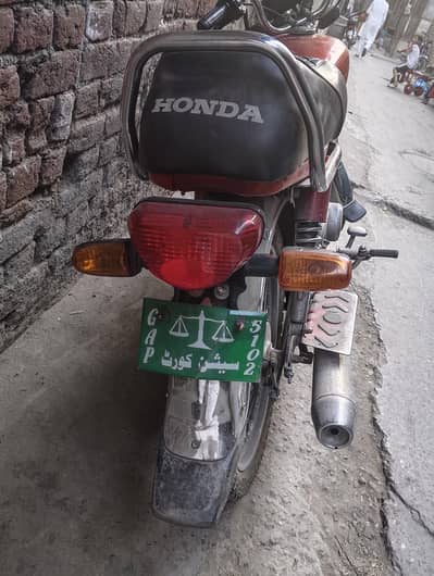 king Hero Bike All ok koi Kam ni hony Wala 03010552785