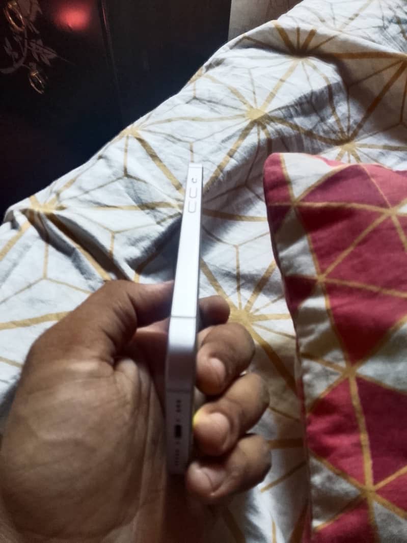 Iphone 14 simple jv just exchange possible with google pixela 3