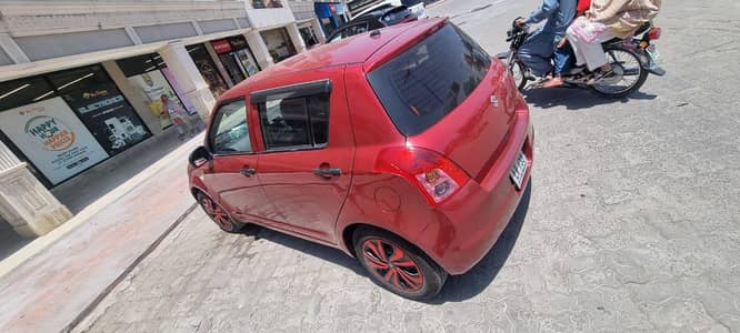 Suzuki Swift 2015 DX Perfect Condition First Owner