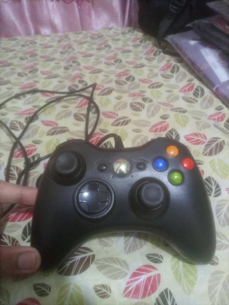 Xbox 360 controller 1