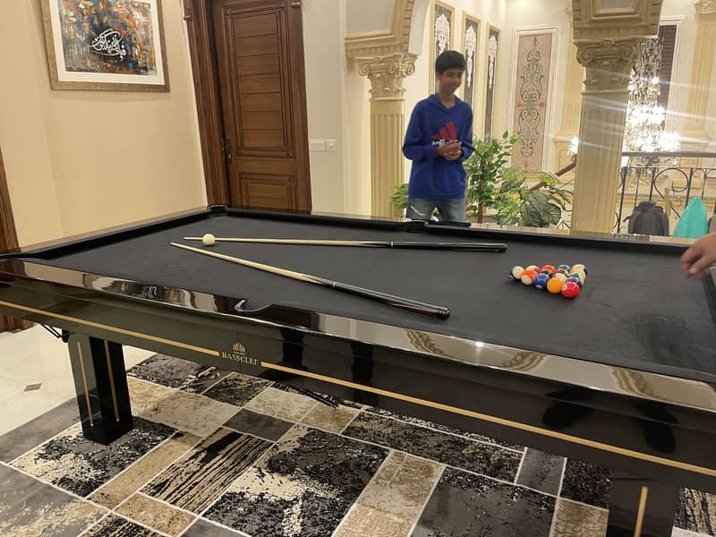 Pool table / billiards / snooker table / poler table / sofa 3