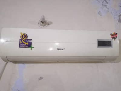 gree 1.5 ton good condition phone number 03246275807