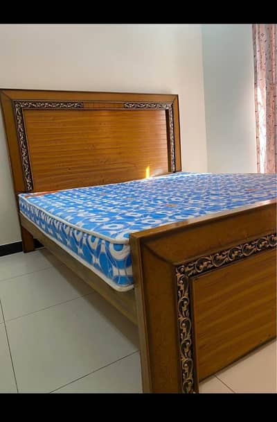 Queen bed With Mattress for Sale
