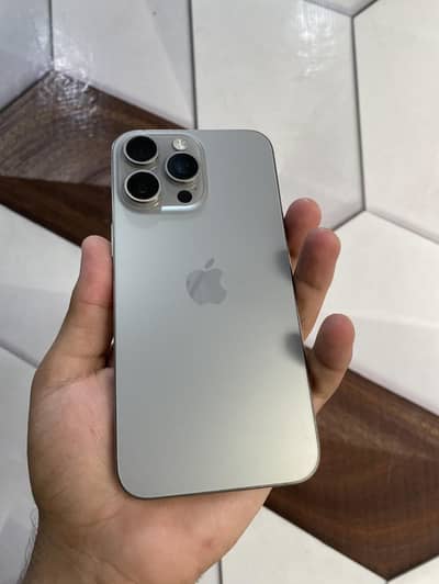 I Phone 15 Pro Max  FU 256