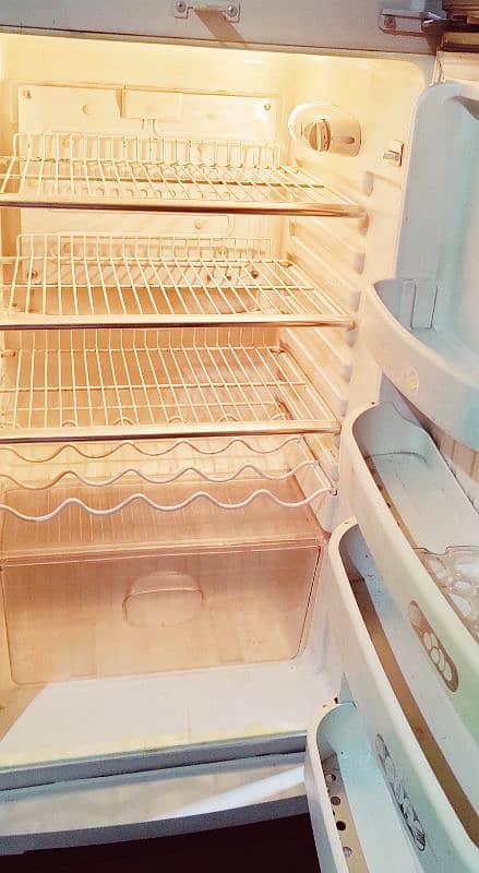 Orient Refrigerator good condition 4