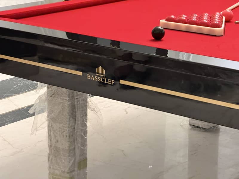 Pool table / billiards / snooker table / poler table / sofa 9