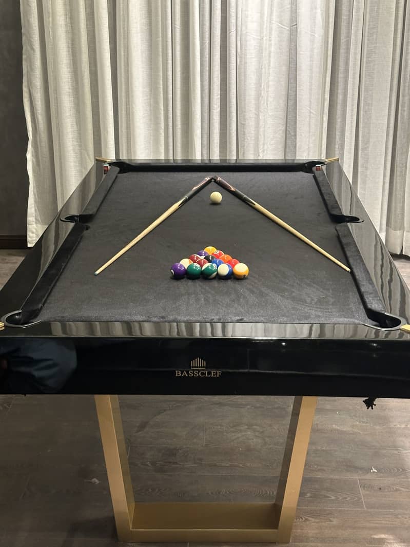 Pool table / billiards / snooker table / poler table / sofa 10