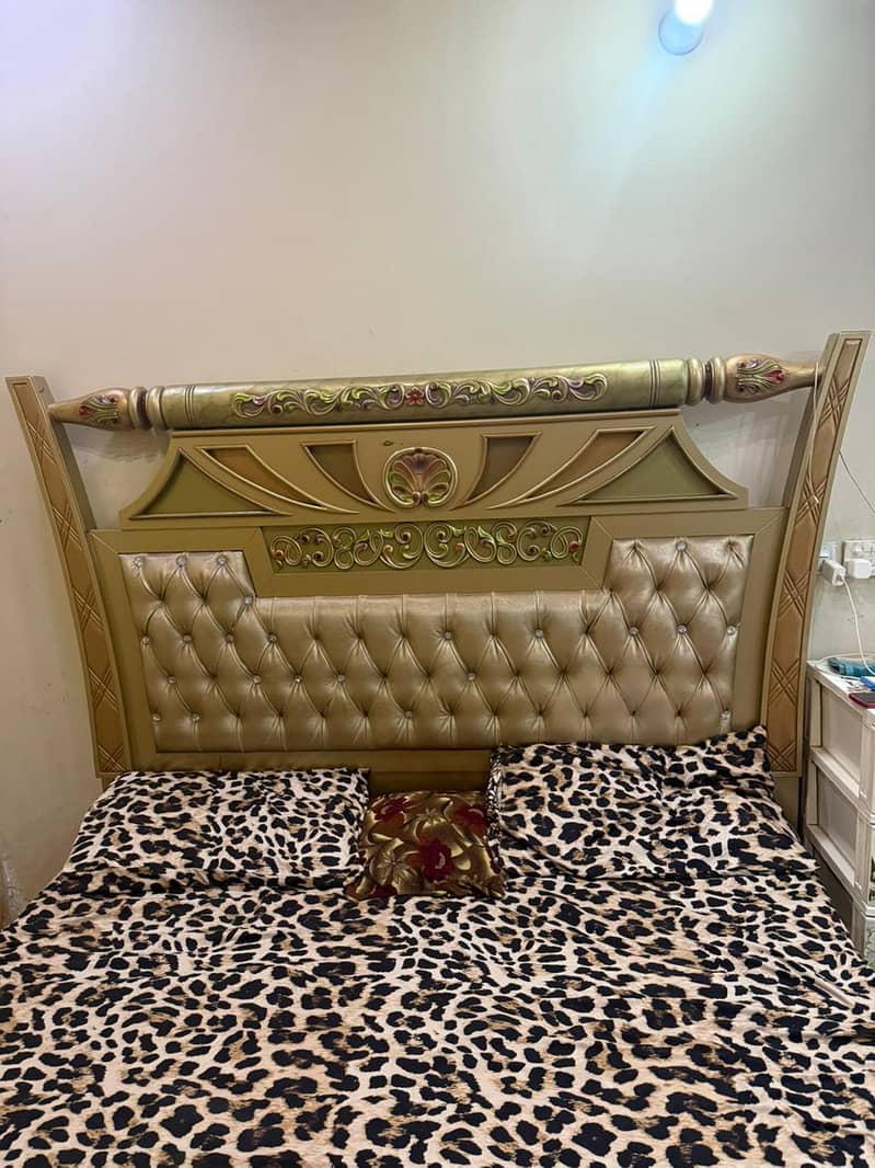 Bed dressing 0