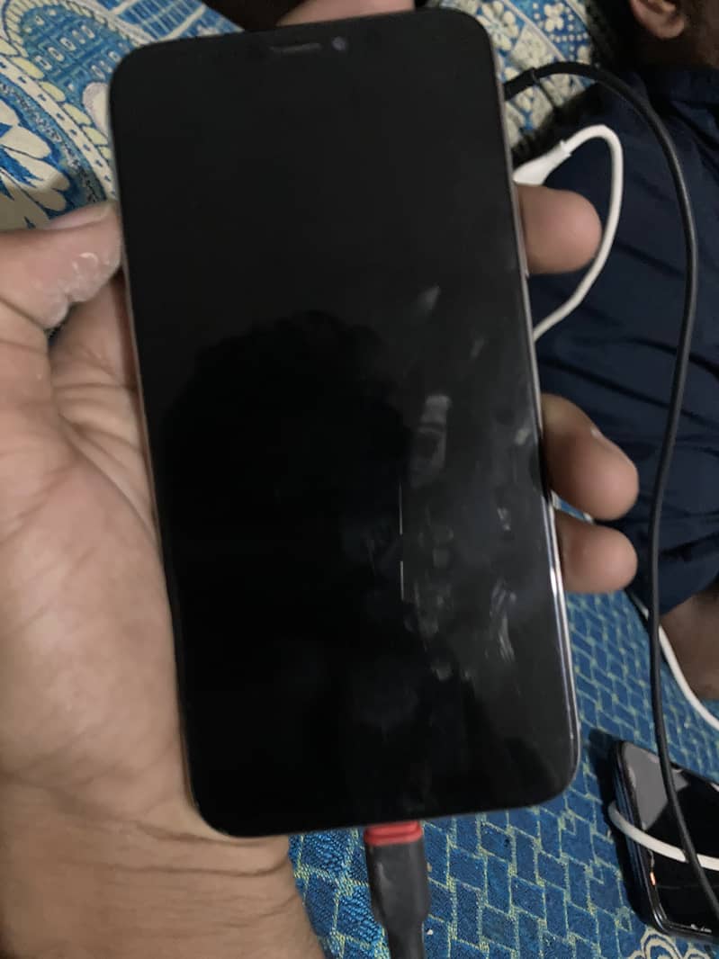Apple iPhone X 4