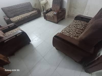 7 Seater Sofa in very good condition