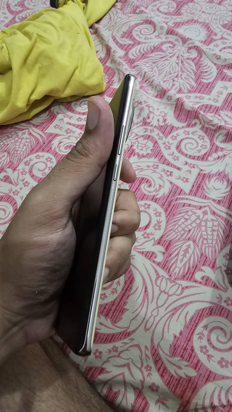Tecno CAMON 30S 4