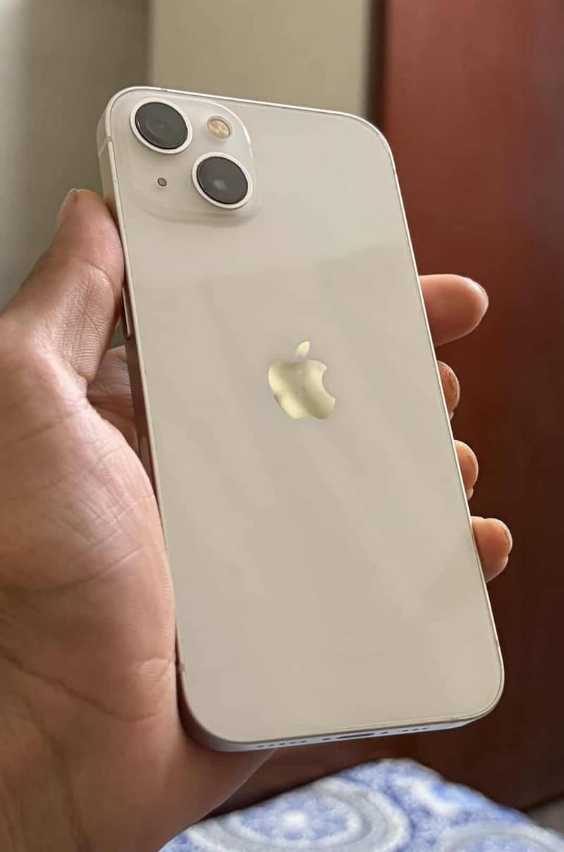 Apple iPhone 13 0