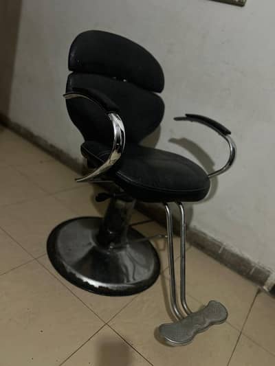 salon/parlour imported chair for sale
