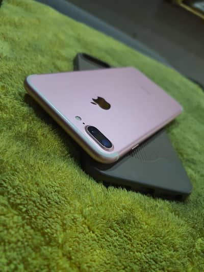 iPhone 7 Plus 256GB  pta approved contact 03186037087