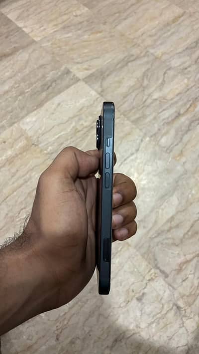 iPhone 14 - 128GB - Midnight Black (PTA Approved) - 10/10 Condition