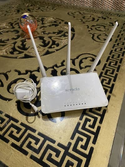 Tenda 3way Wi-Fi device in good condition for sale